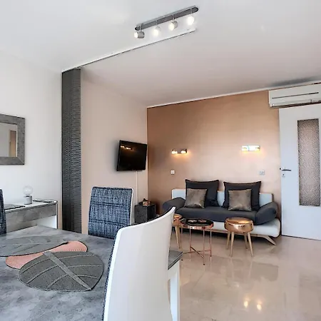 25 Boulevard Vallombrosa Holiday home Cannes